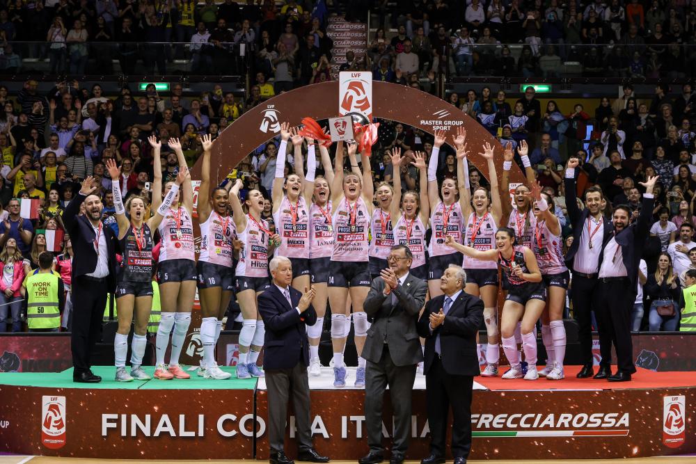 Danes se začenja prodaja vstopnic za odbojkarski superpokal