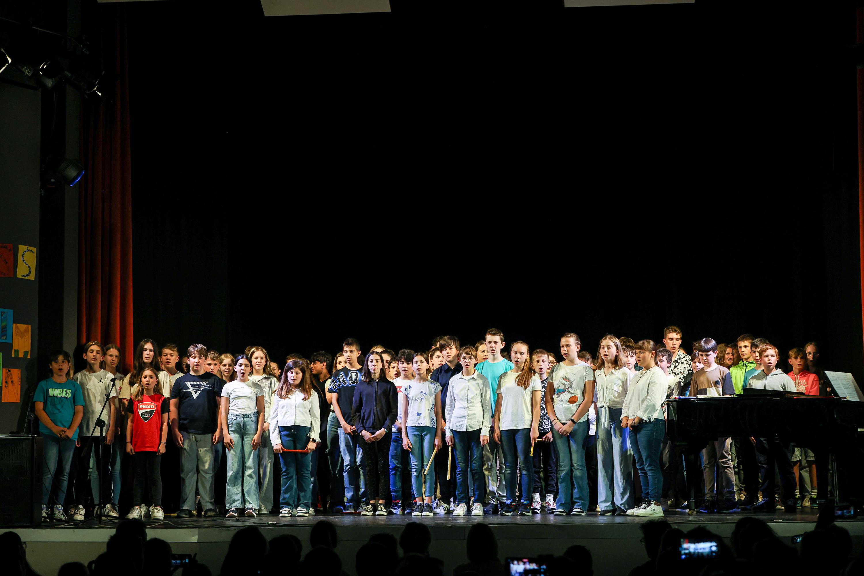 Največ vpisanih v Dolini, pri Sv. Jakobu obujajo prvi razred