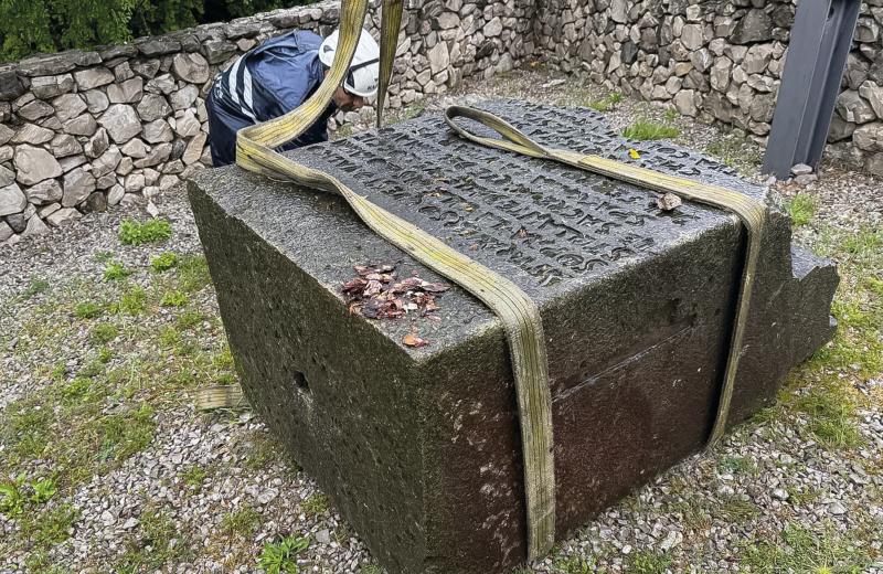 Kam je izginil fašistični spomenik?