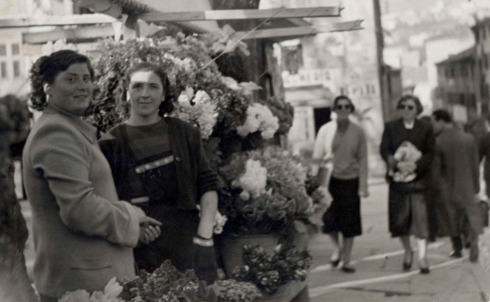 Gledališki poklon cvetličarki Savini