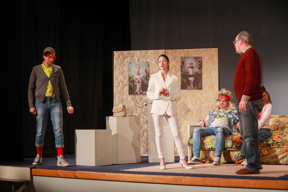 Katarzična komedija o dogajanju v čakalnici psihologa