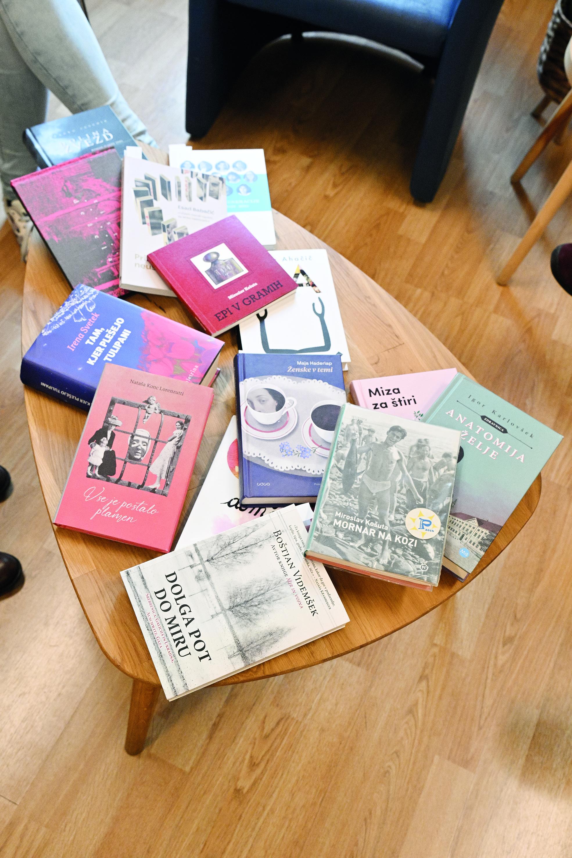 Opažajo brezbrižnost za knjigo in branje