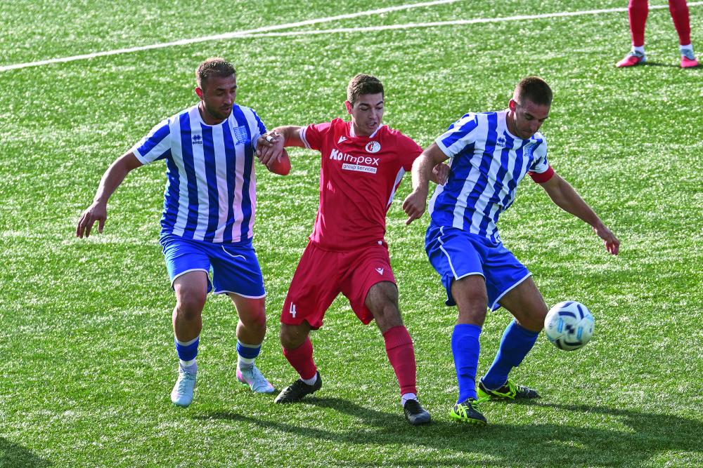 Športna nedelja: danes na delu le nogometaši in Gajini teniški ekipi