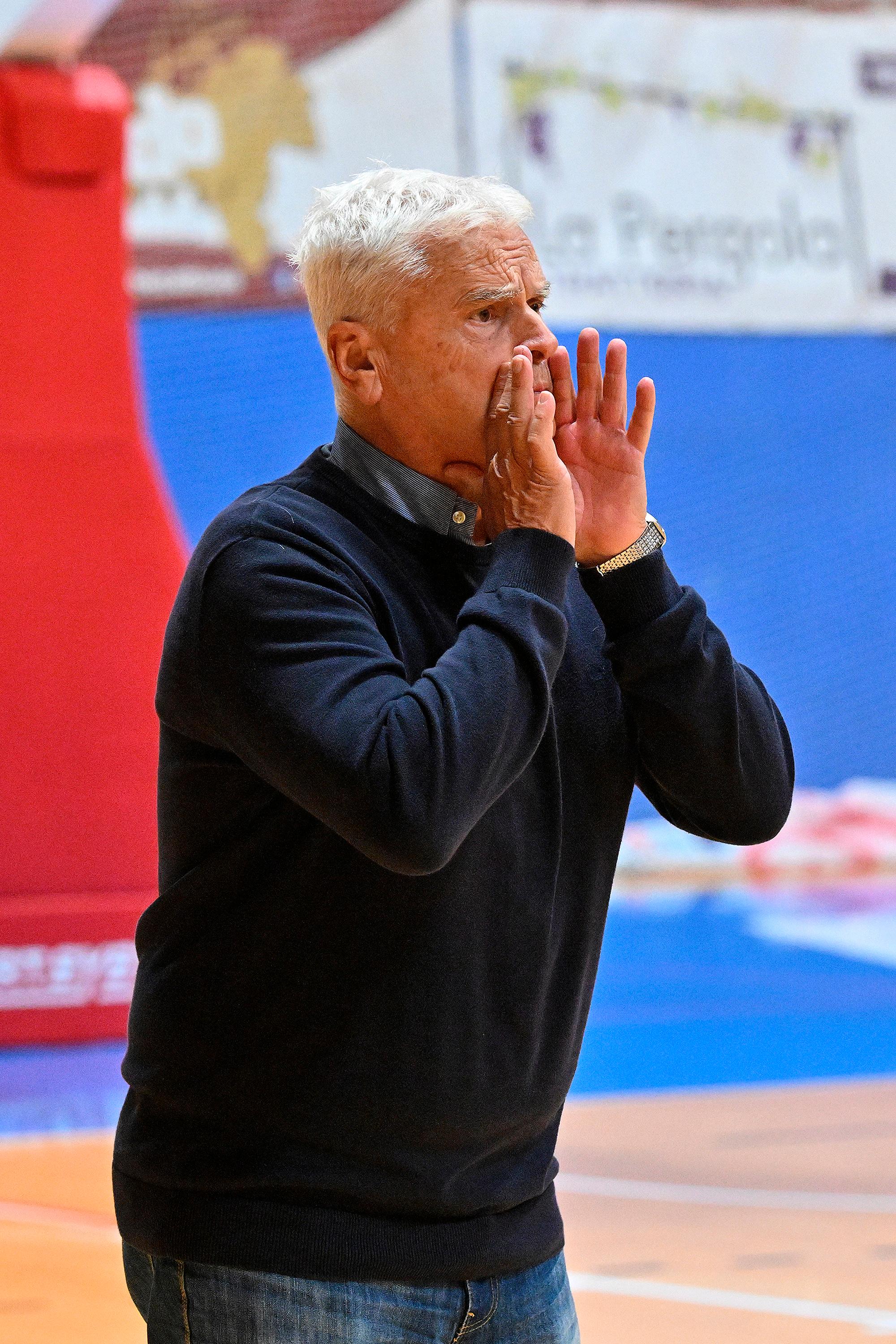 »Zdaj so tudi take tekme, ki jih ne bi smelo biti, a tako se vrtita svet in denar«