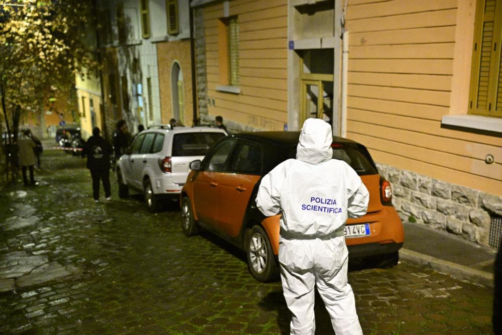 Za zlatarja pri Sv. Aljoziju izključujejo le samomor