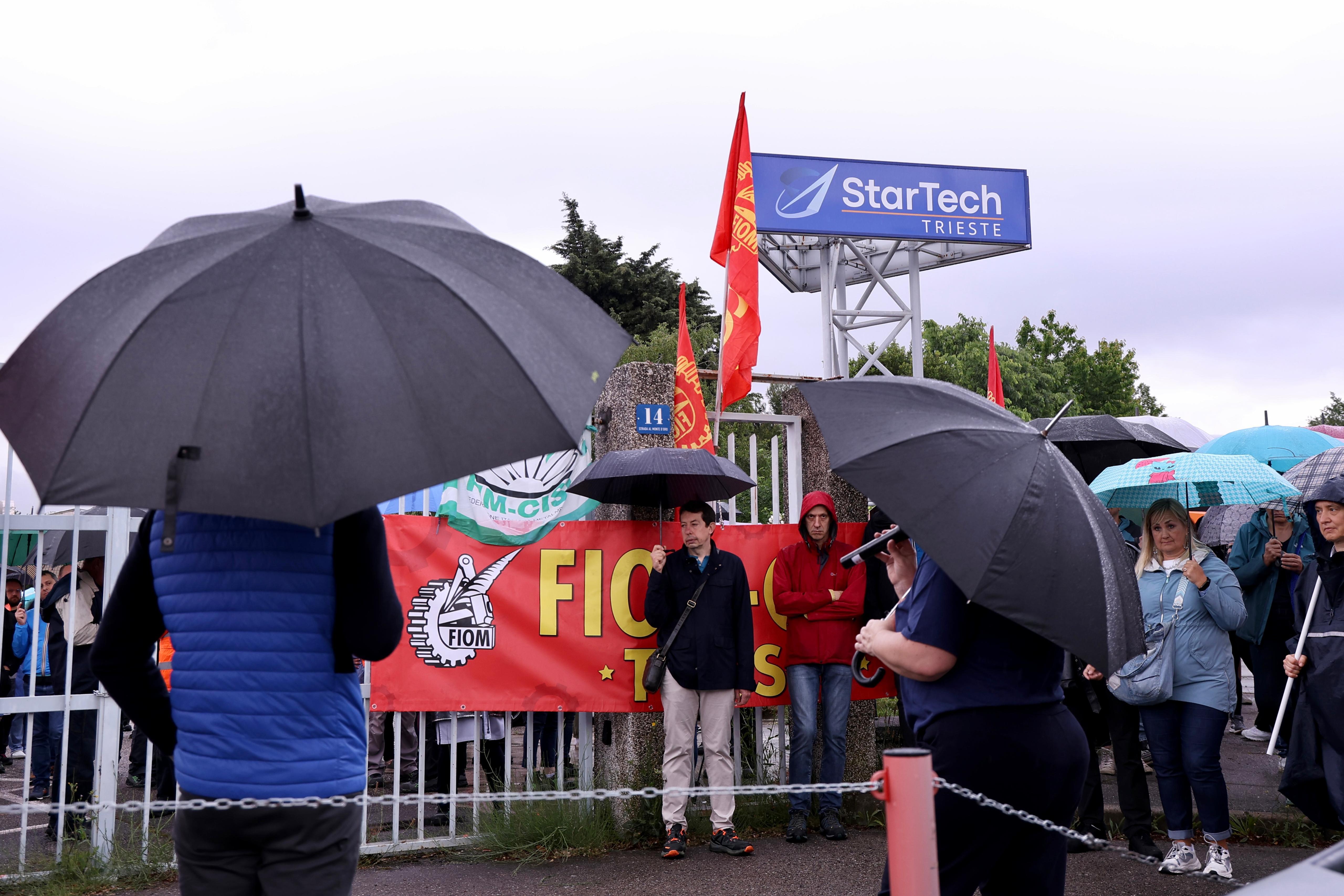 Protest delavcev pred StarTechom