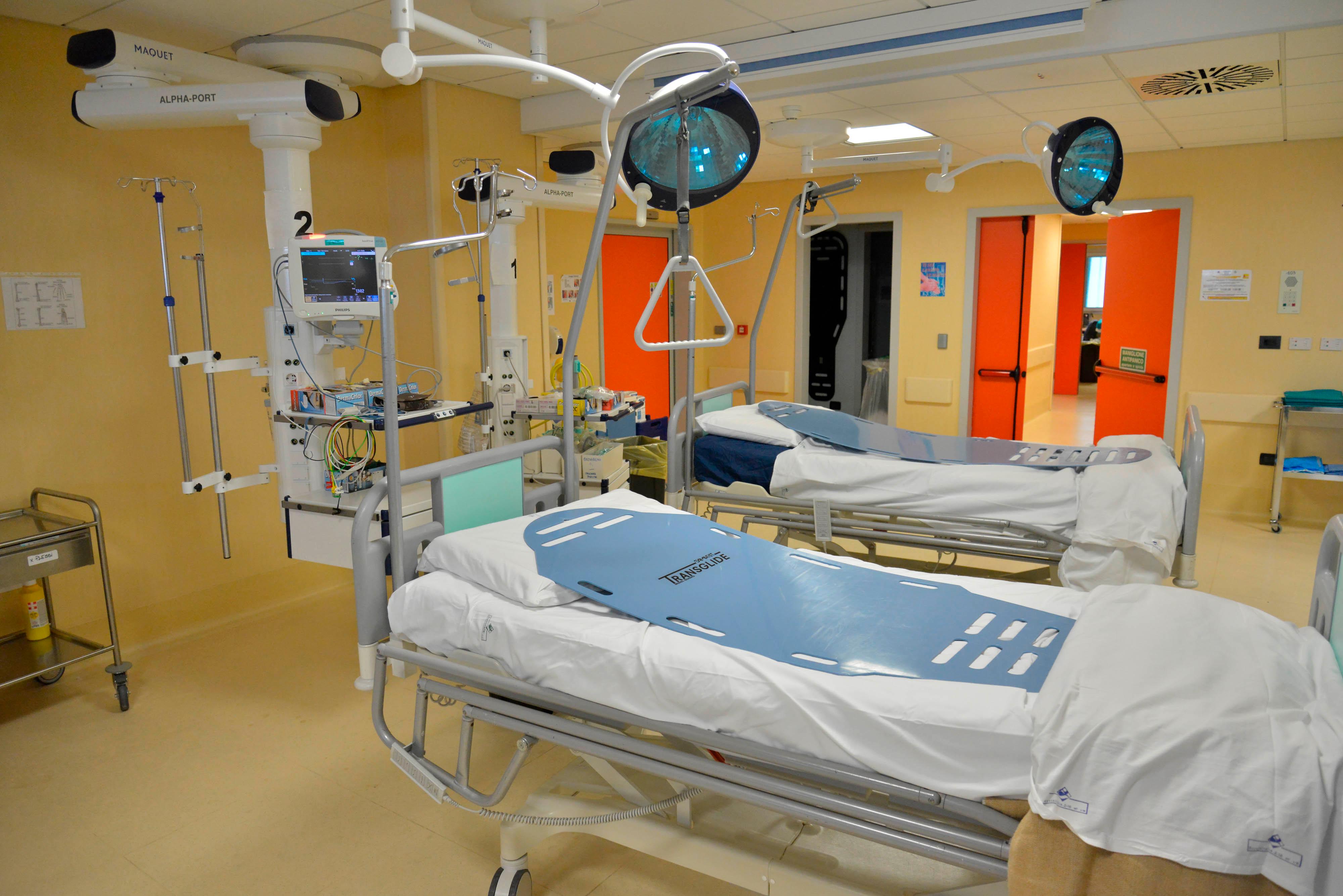 Na Katinari rekonstruirali prsni koš po odstranitvi 3,5-kilogramskega sarkoma
