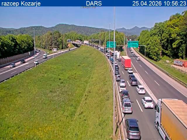 Na slovenskih avtocestah nastajajo zastoji