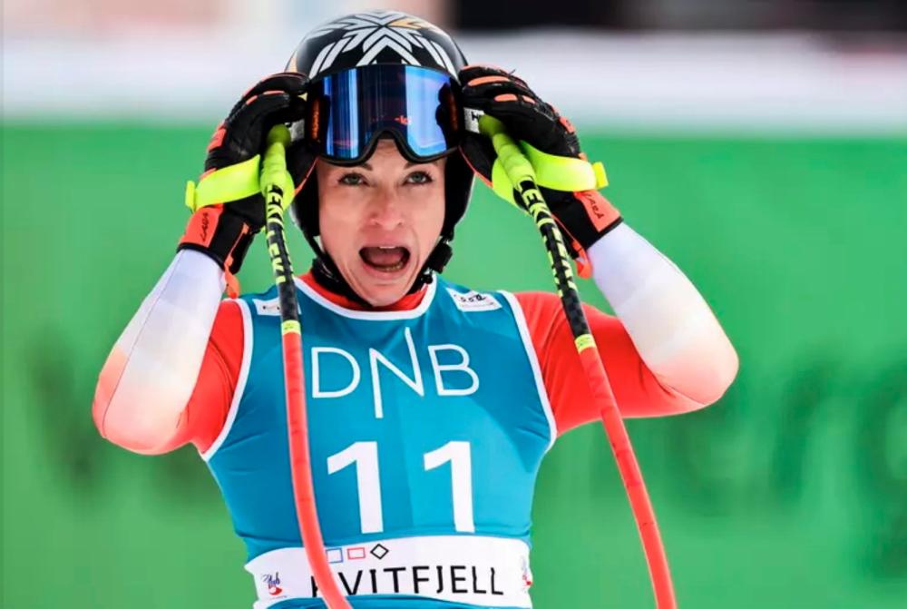 Lara Gut-Behrami se je med padcem na treningu huje poškodovala