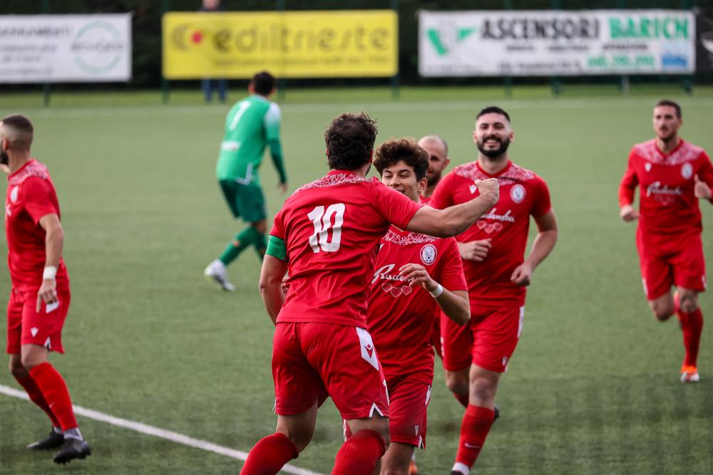 Juventina z golom Bregantija v polfinalu pokala