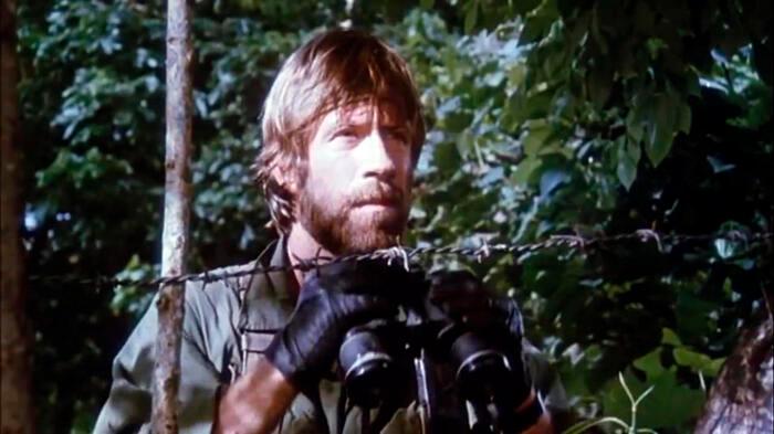 Umrl ameriški igralec Chuck Norris