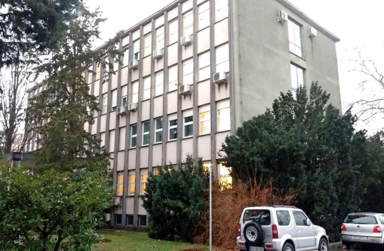 V Novi Gorici pri 36-letnem moškem našli drogo in elektronske tehtnice