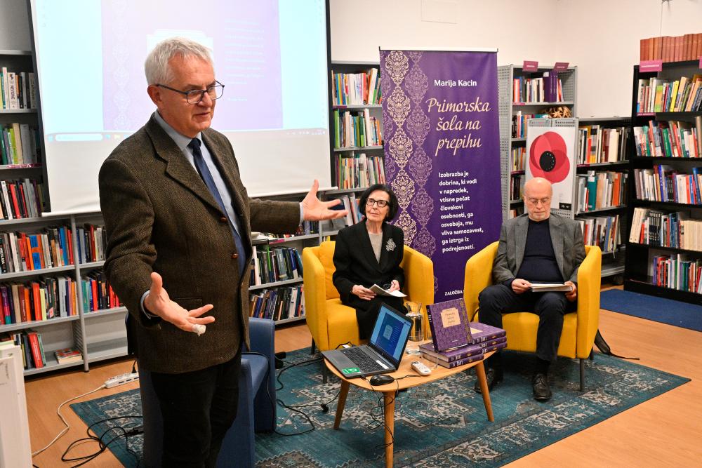 Primorska šola na prepihu v obsežnejši izdaji