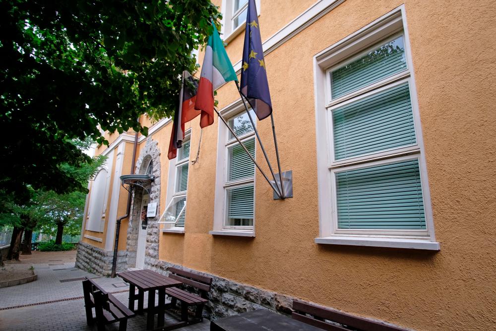 Šole jutri zaprte tudi v nekaterih okoliških občinah