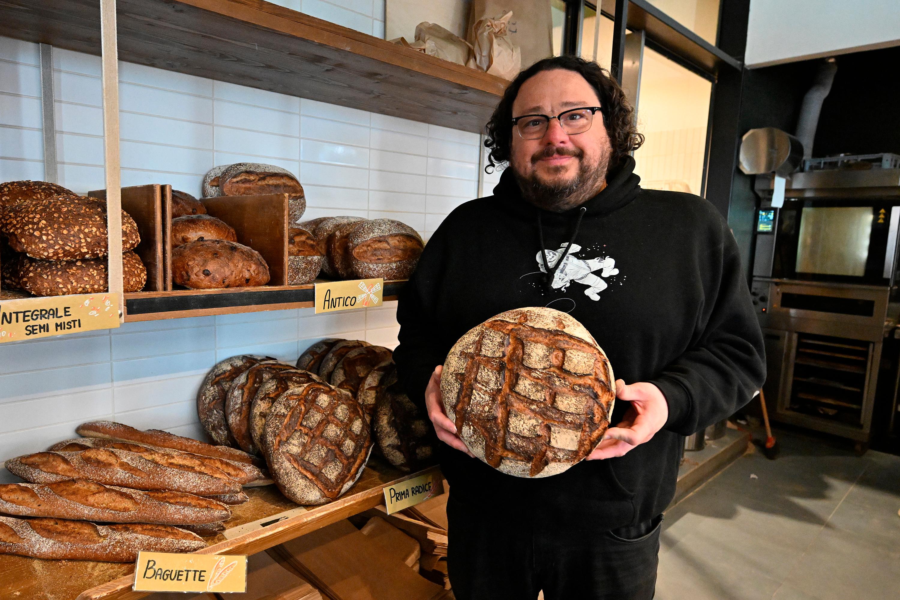 »Peka kruha me privlači, ker je timsko delo, pri katerem si je potrebno zaupati«