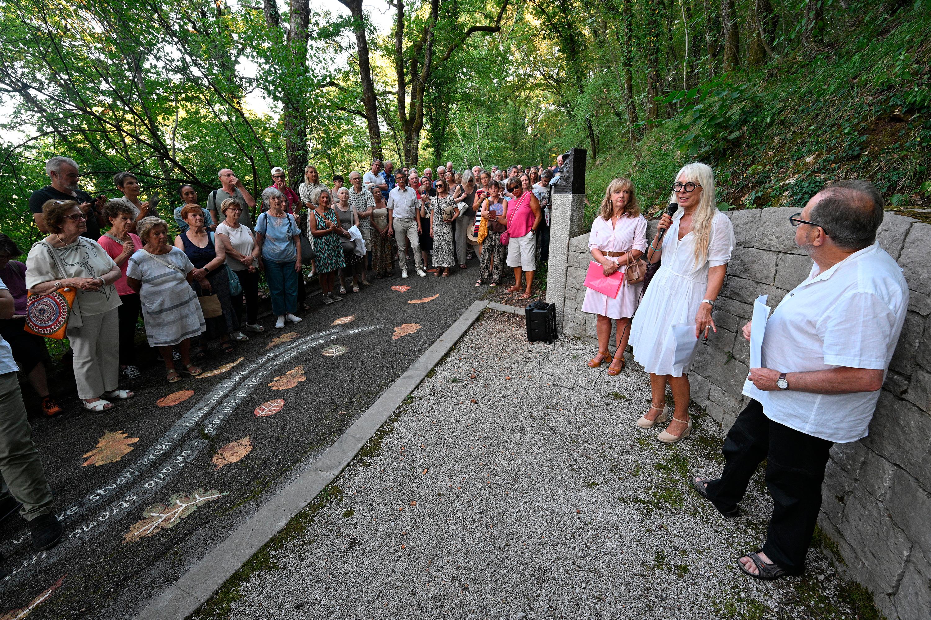 Pesniška pot letos povezala Col in Tomaj