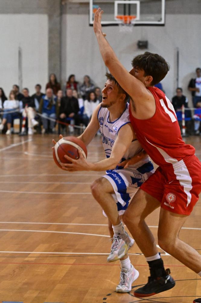 Kontovel kljub povprečni igri premagal krminsko Albo