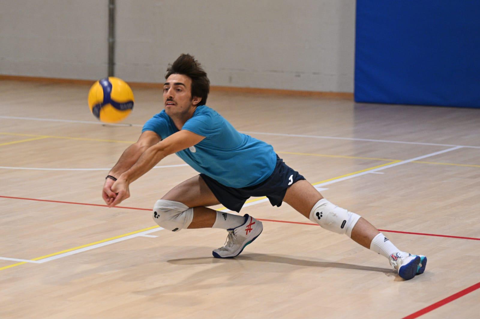 SloVolley ZKB z levo roko