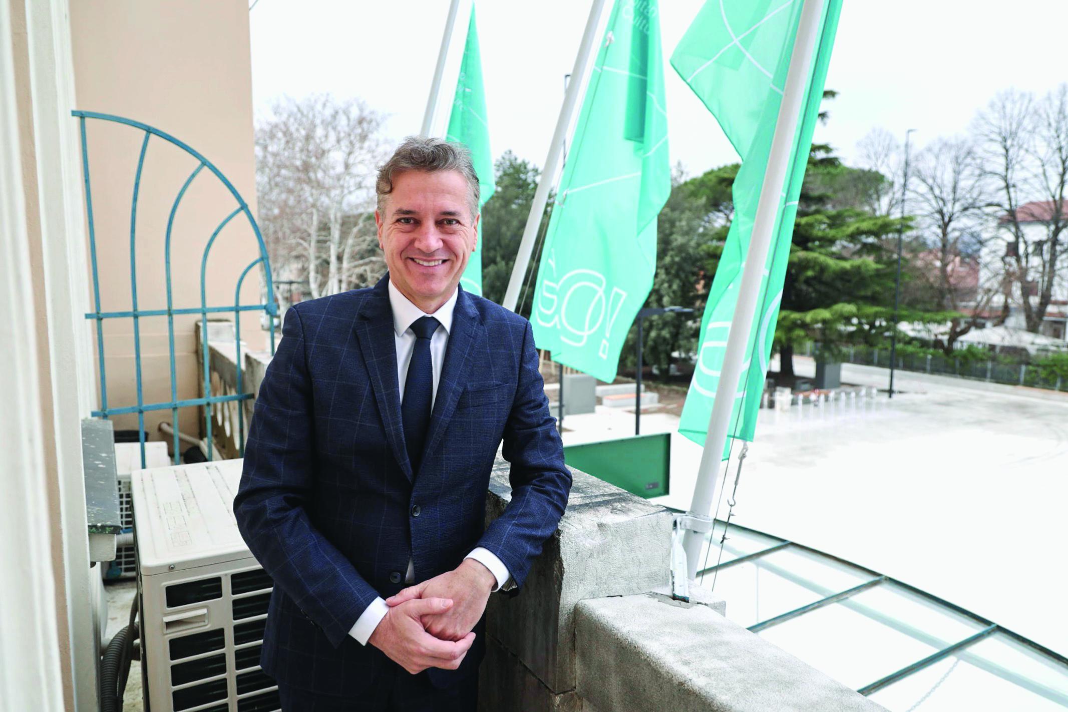 Svoboda je predlagala porazdelitev 16 resorjev in ločeno sodelovanje z Resni.co