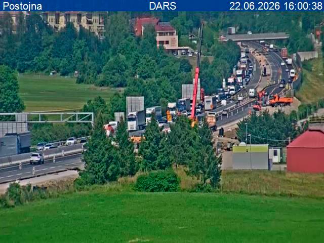 Dars opozarja na povečane prometne obremenitve