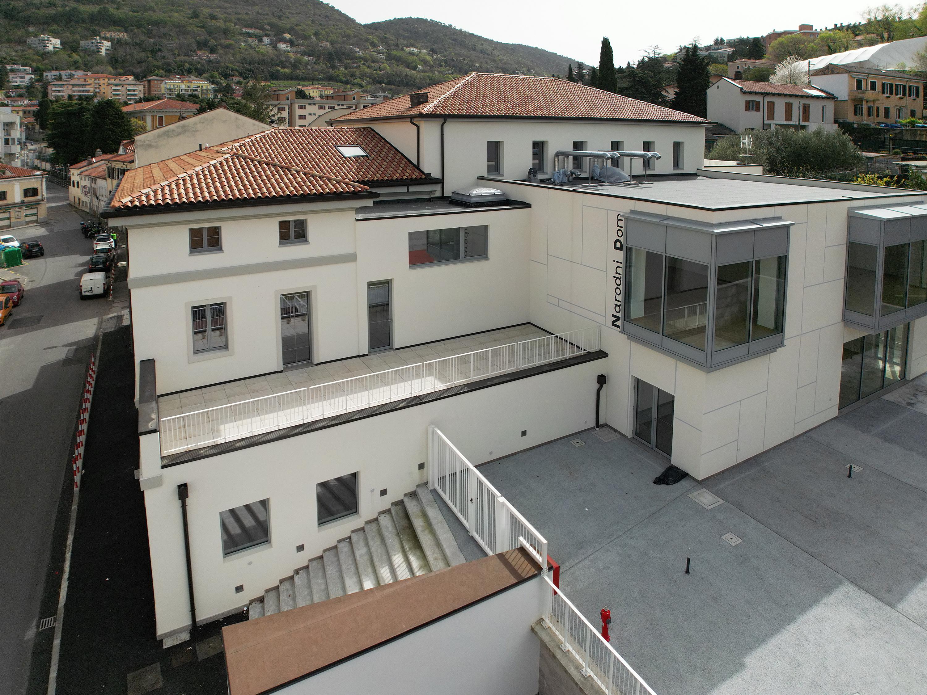 Začenjajo se dela v arhivskih prostorih Narodnega doma pri Sv. Ivanu