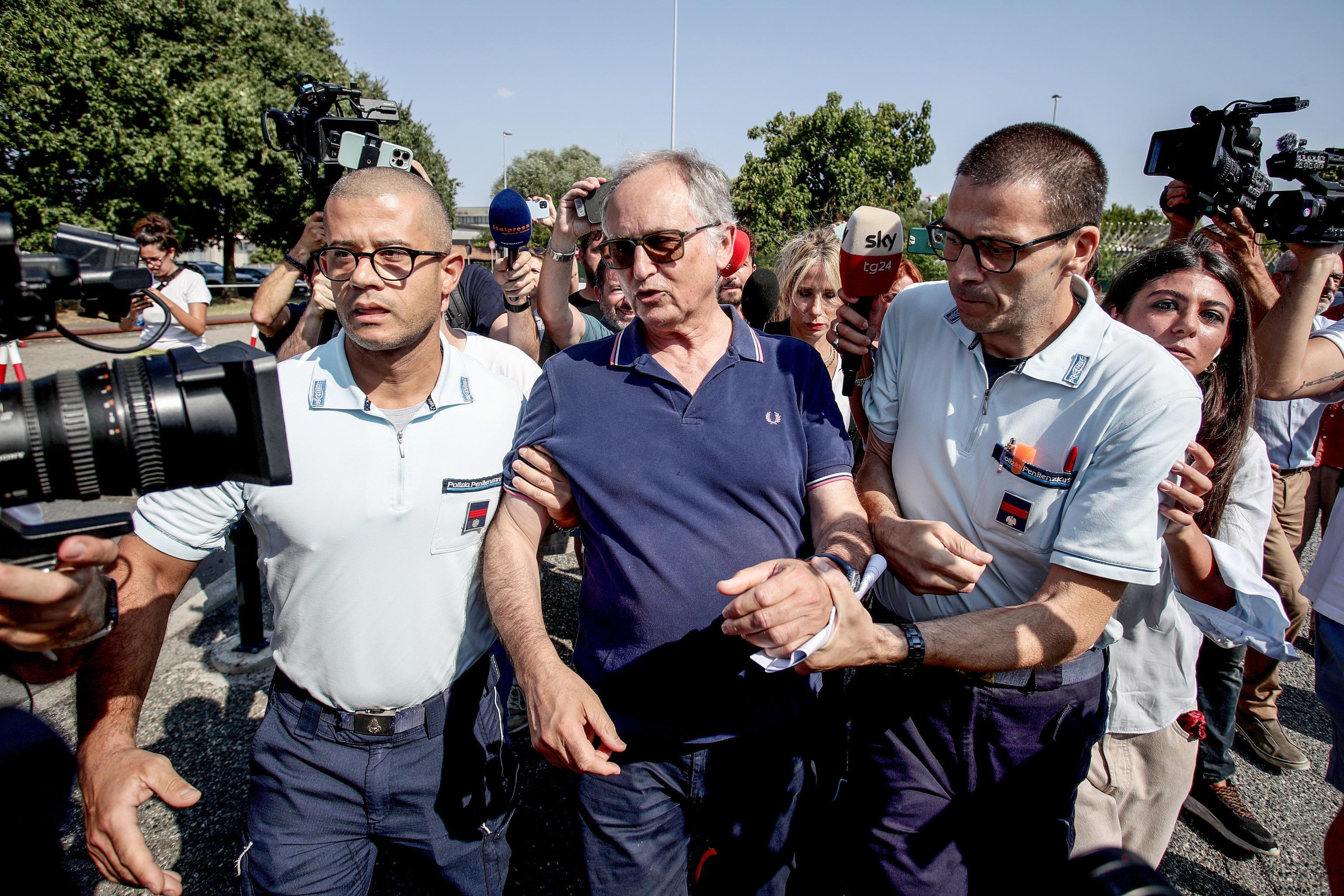Obsodba zlatarja v Italiji izzvala prerivanje na desnici