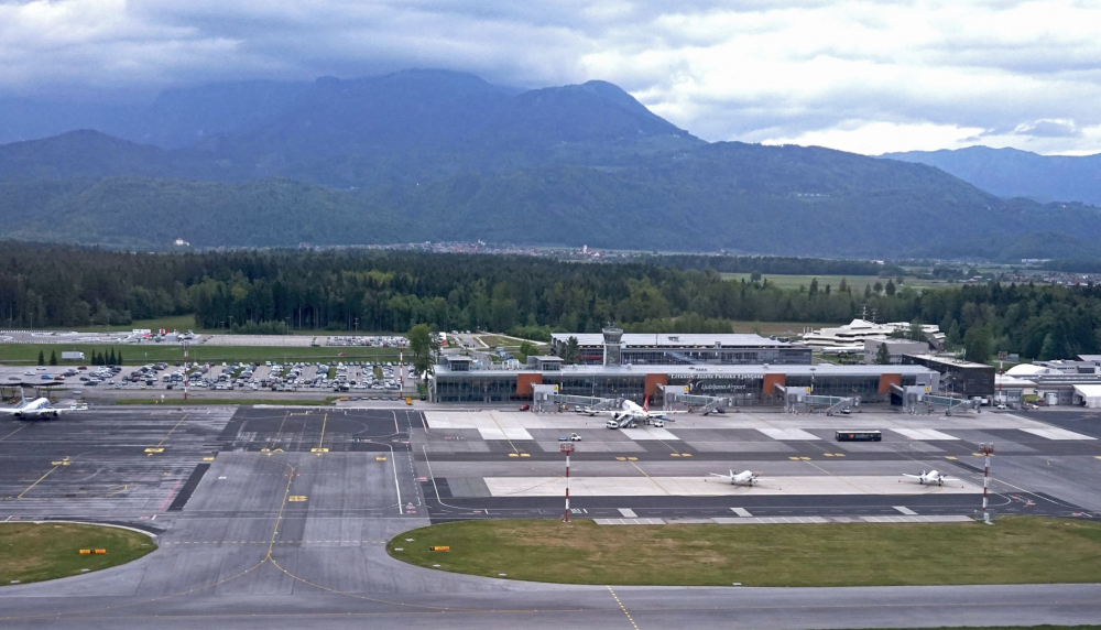 Na Letališču Ljubljana lani deset odstotkov več potnikov