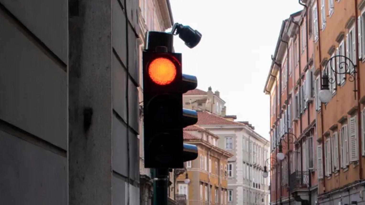 V Trstu bodo ta teden zamenjali več semaforjev