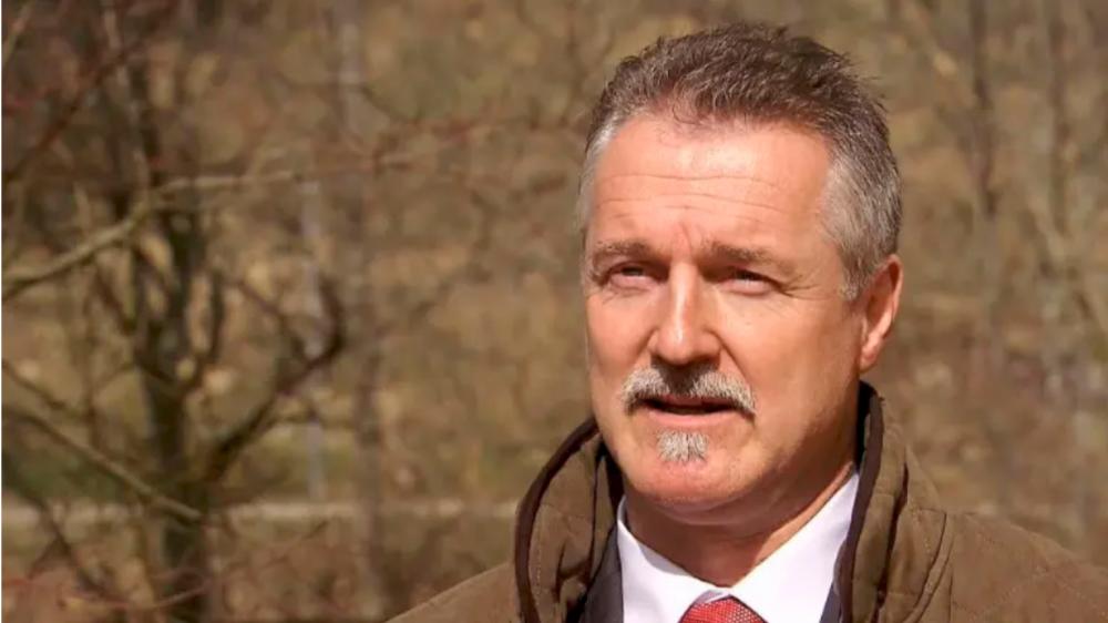 Po opominu Smrtniku na avstrijskem Koroškem različni pogledi na ravnanje poslanca