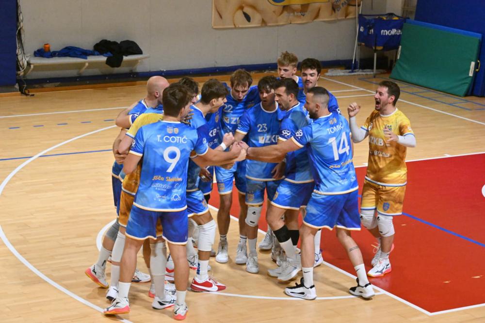 Zmaga Jadrana, točka za Sočo SloVolley