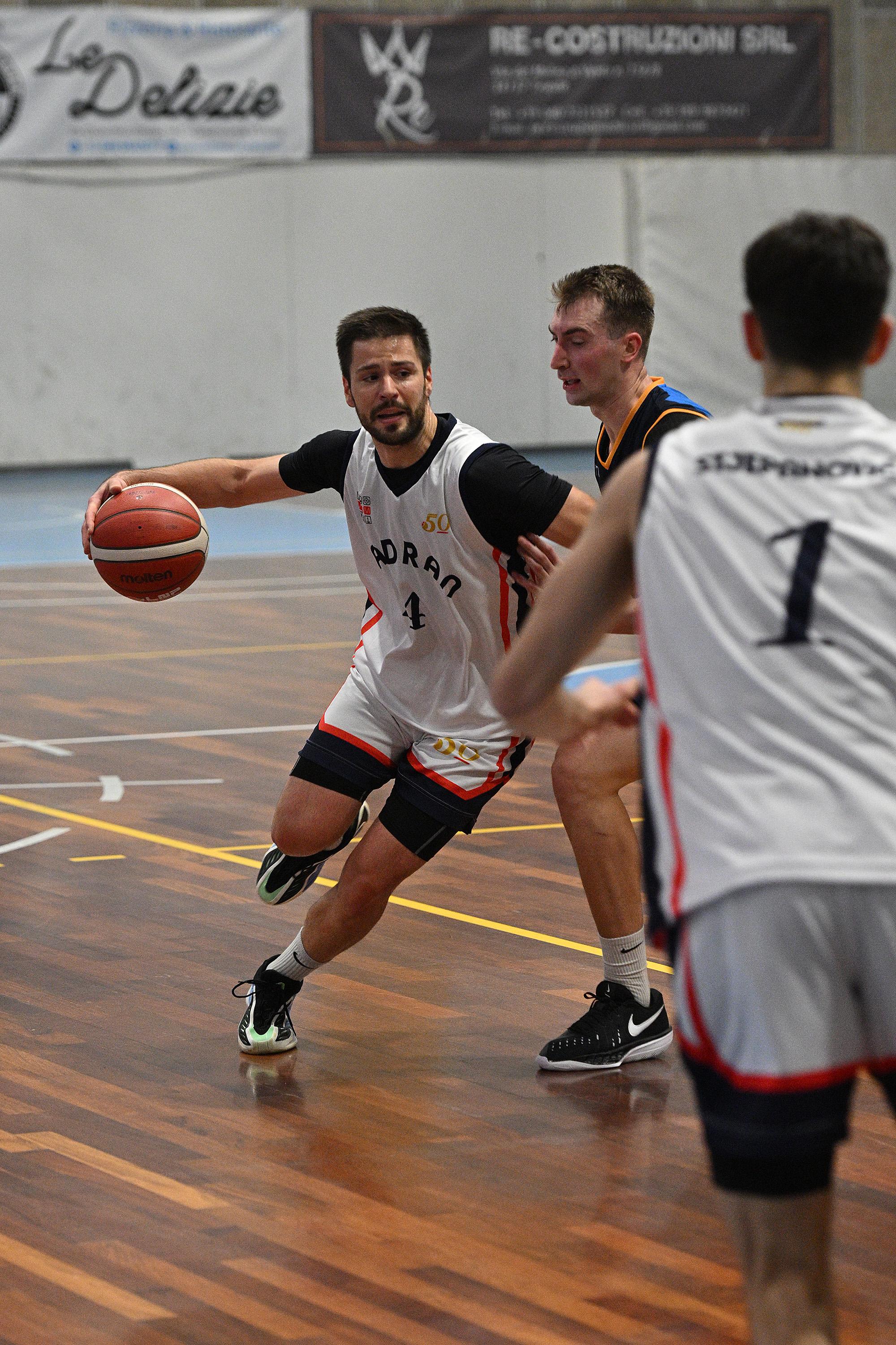 Športna sobota tokrat v znamenju derbijev