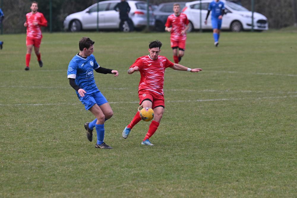 Športna nedelja: danes v ospredju nižje nogometne deželne lige