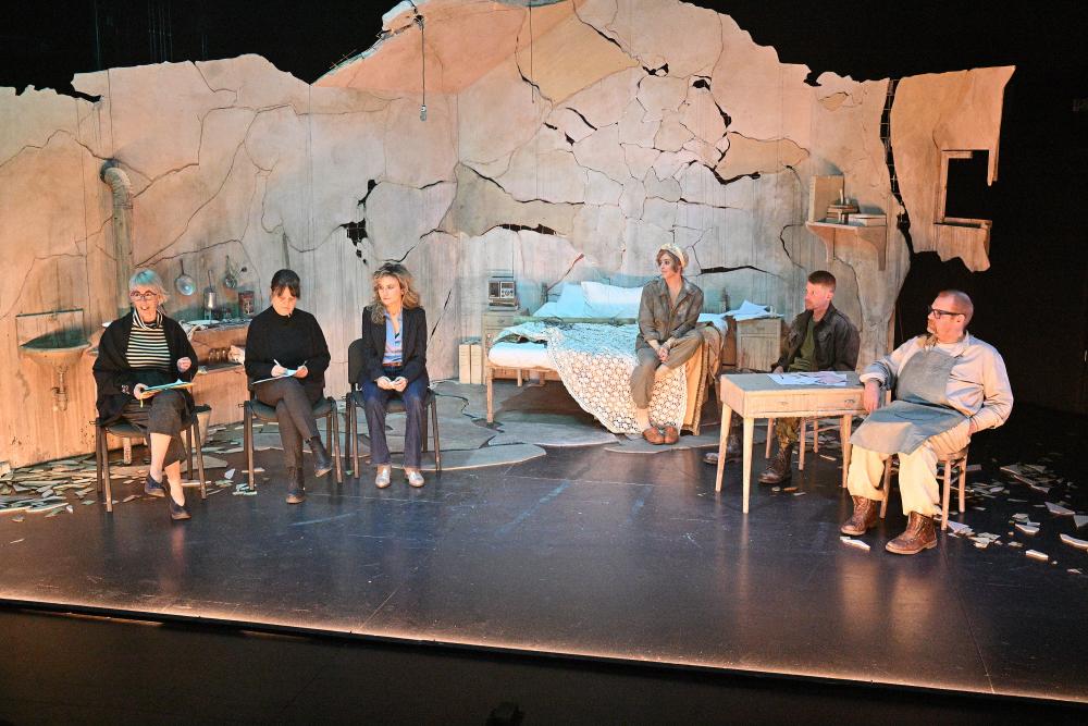 Na odru SSG bodo pogledali »na drugo stran«