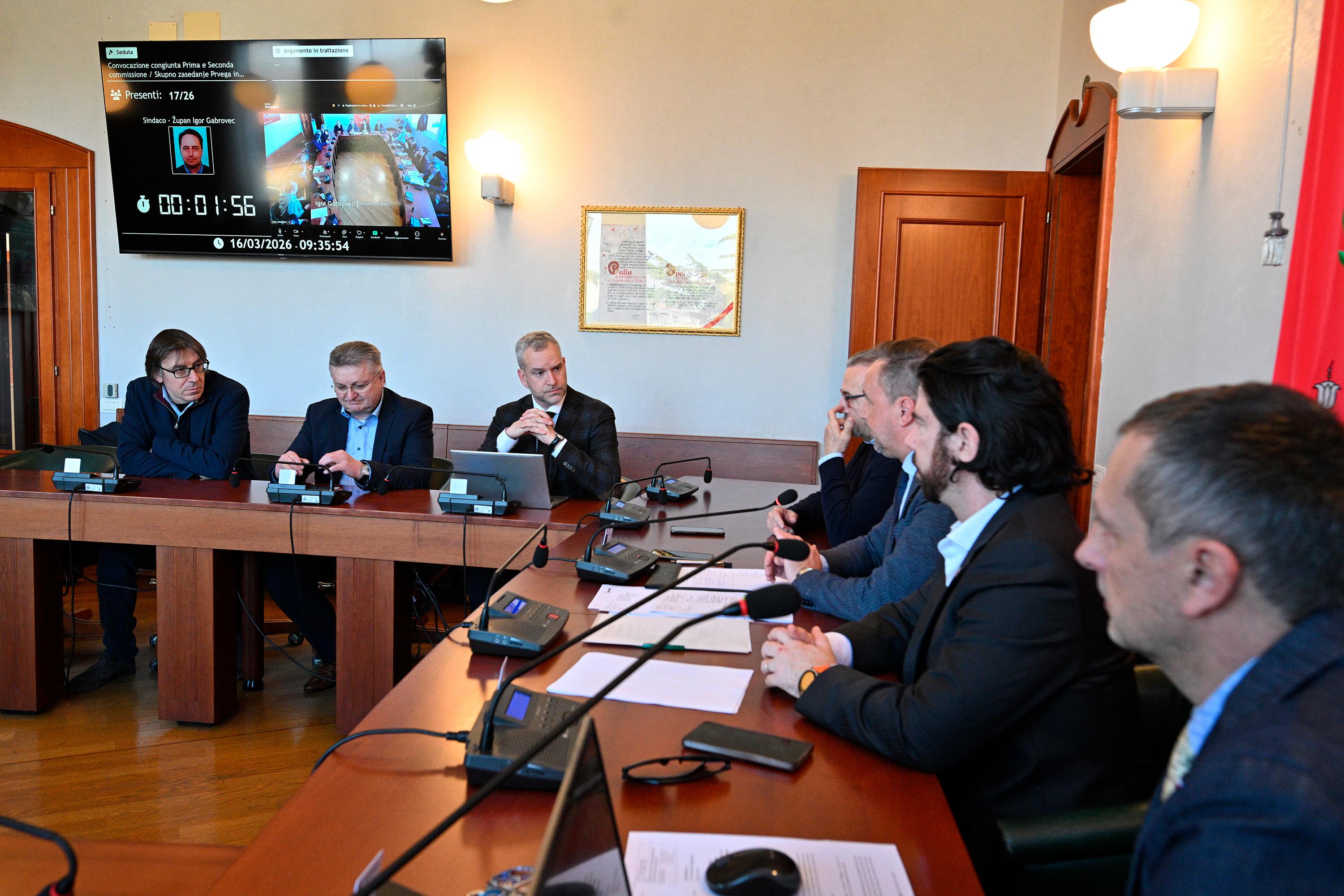 Za smrad je najbrž krivo blato, z optimizacijo pa naj bi se stanje izboljšalo