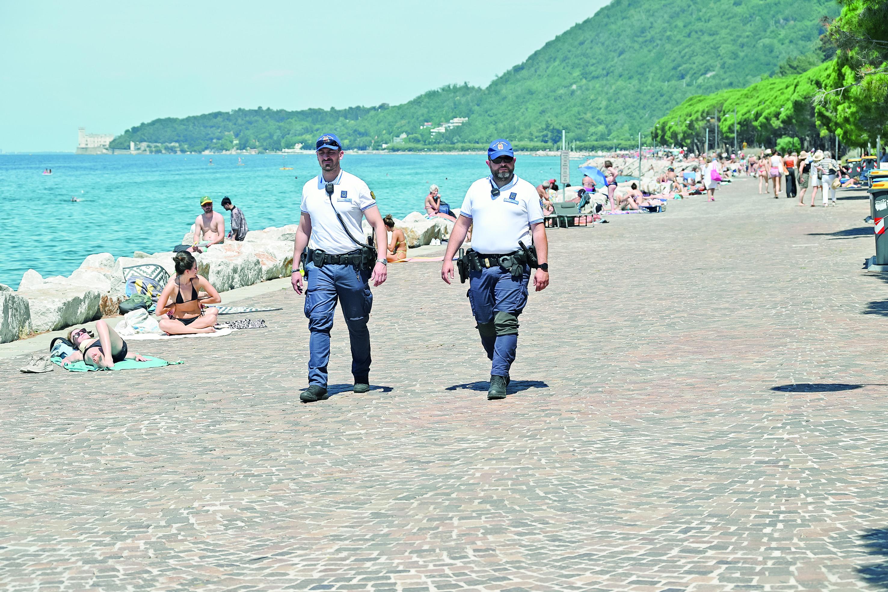 Kopalcem v prvi polovici poletja izdali 13 glob