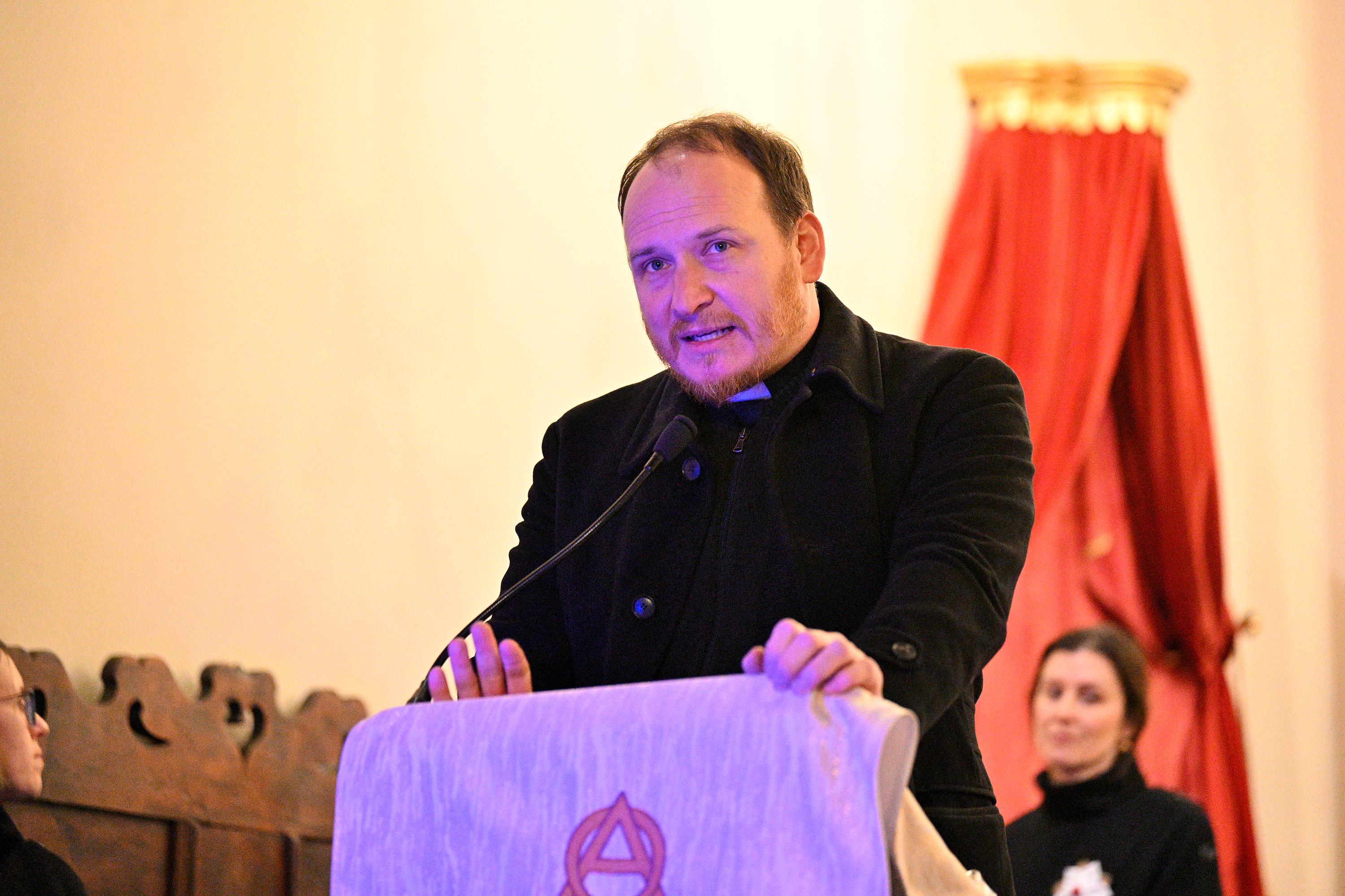 »Vsako dejanje ljubezni je dar«