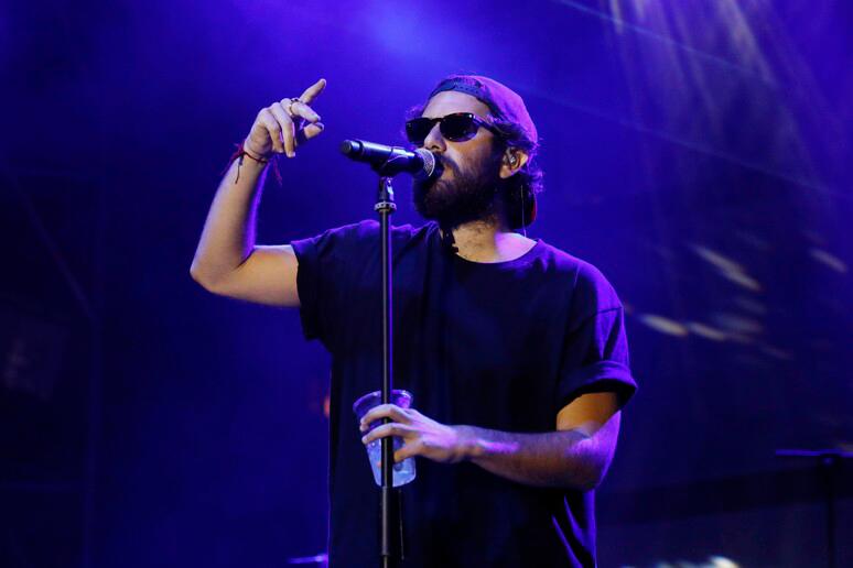 V prenovljeni športni dvorani PalaBigot bo prvi nastopil Tommaso Paradiso