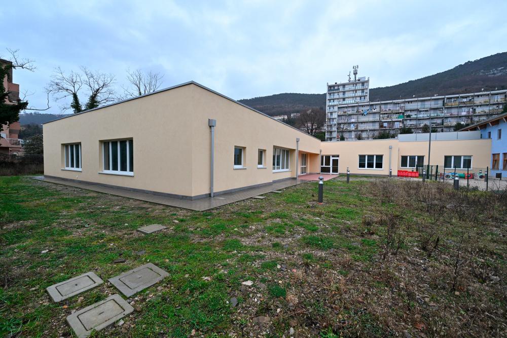 O slovenskih jaslih pri Sv. Ivanu odločajo politični manevri