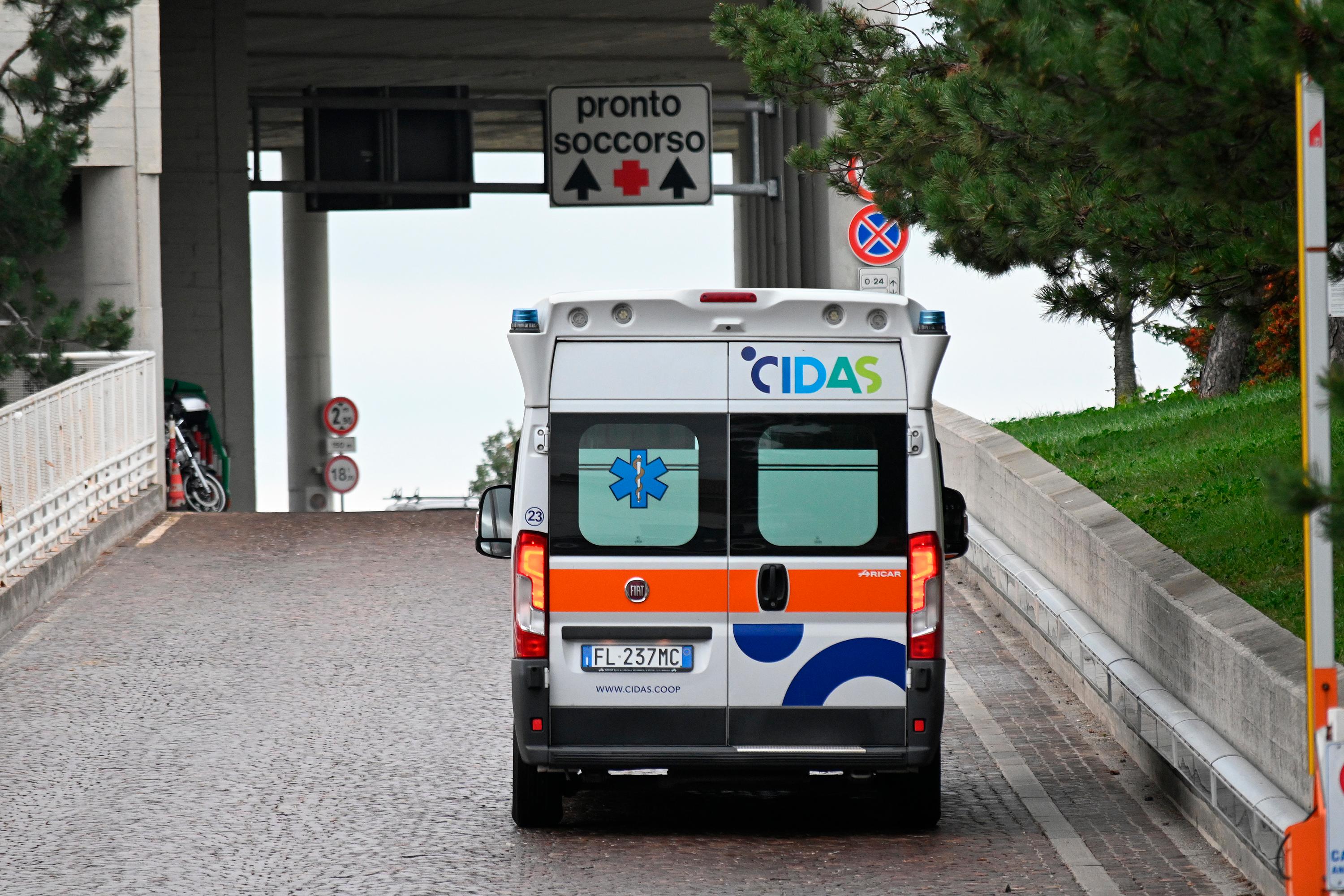 V trčenju na Cesti za Bazovico se je huje poškodoval motorist
