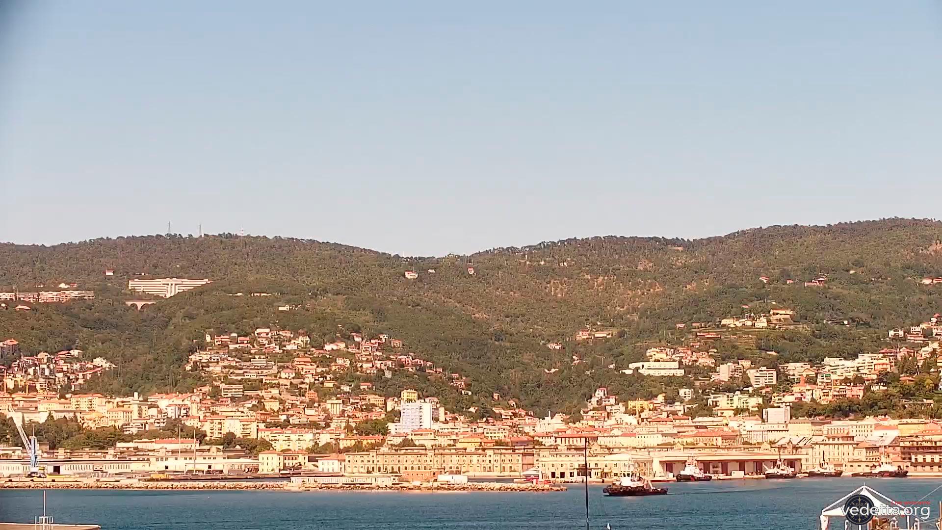 Na Tržaškem in Goriškem danes piha vroča in suha burja