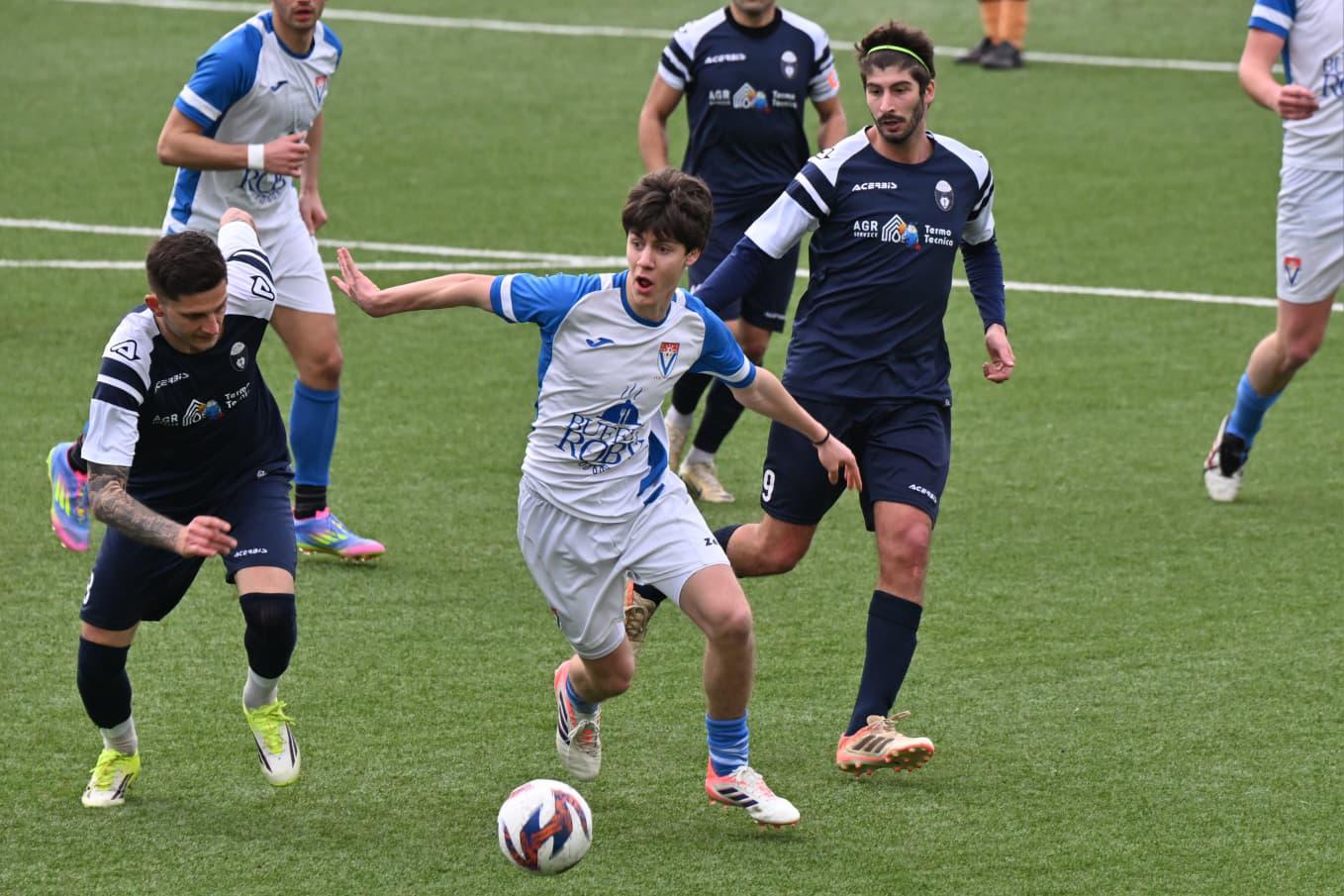 V Križu napeto, peta zaporedna zmaga Krasa, poraz Soče SloVolleyja