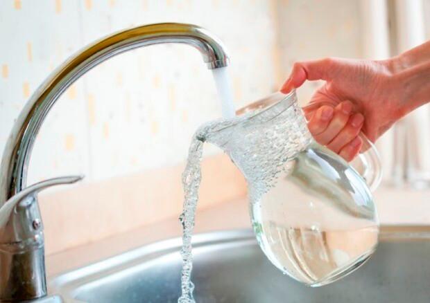 Župani treh kraških občin pozivajo k varčni rabi vode in omejitvi njene uporabe