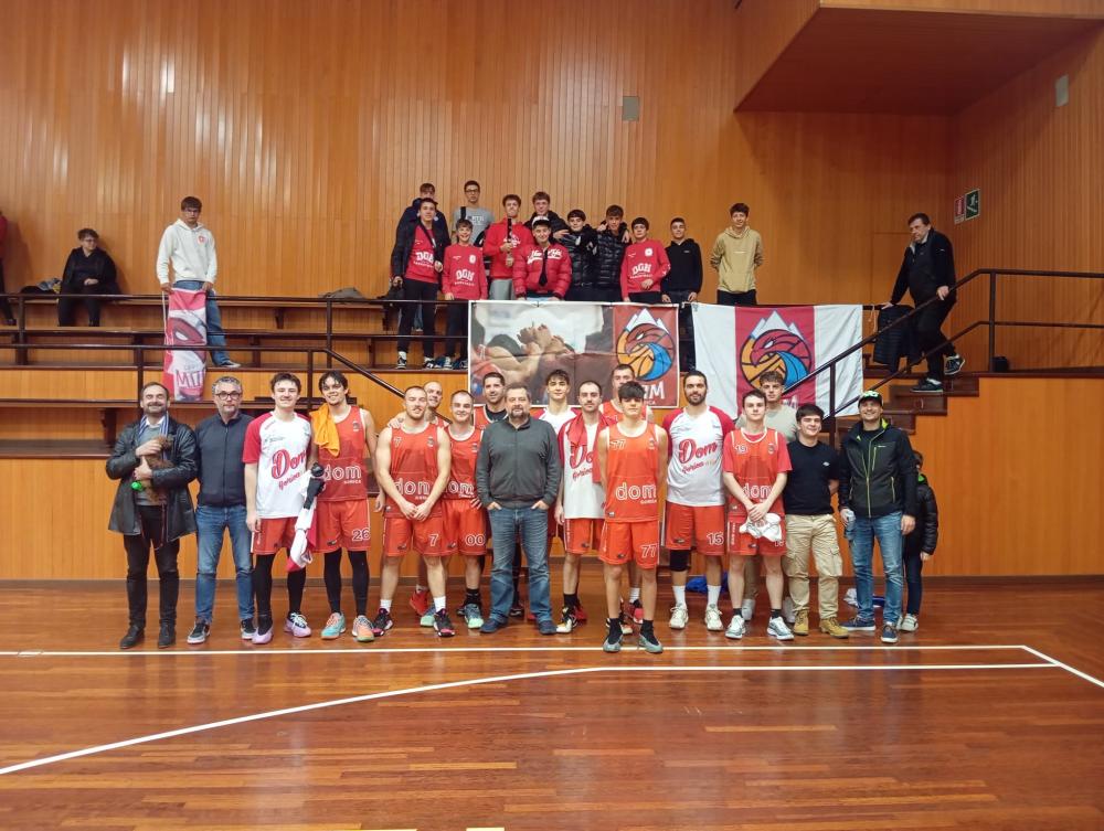 Bor Radenska praznih rok v Vidmu, visoka zmaga Doma