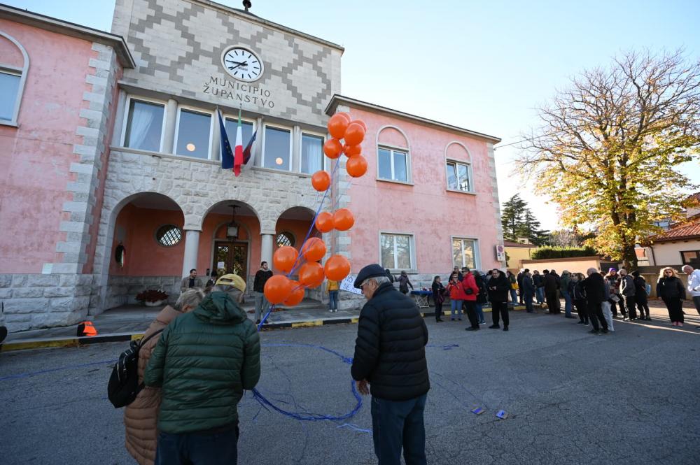 Oddajnika v Vižovljah nočejo v središču vasi