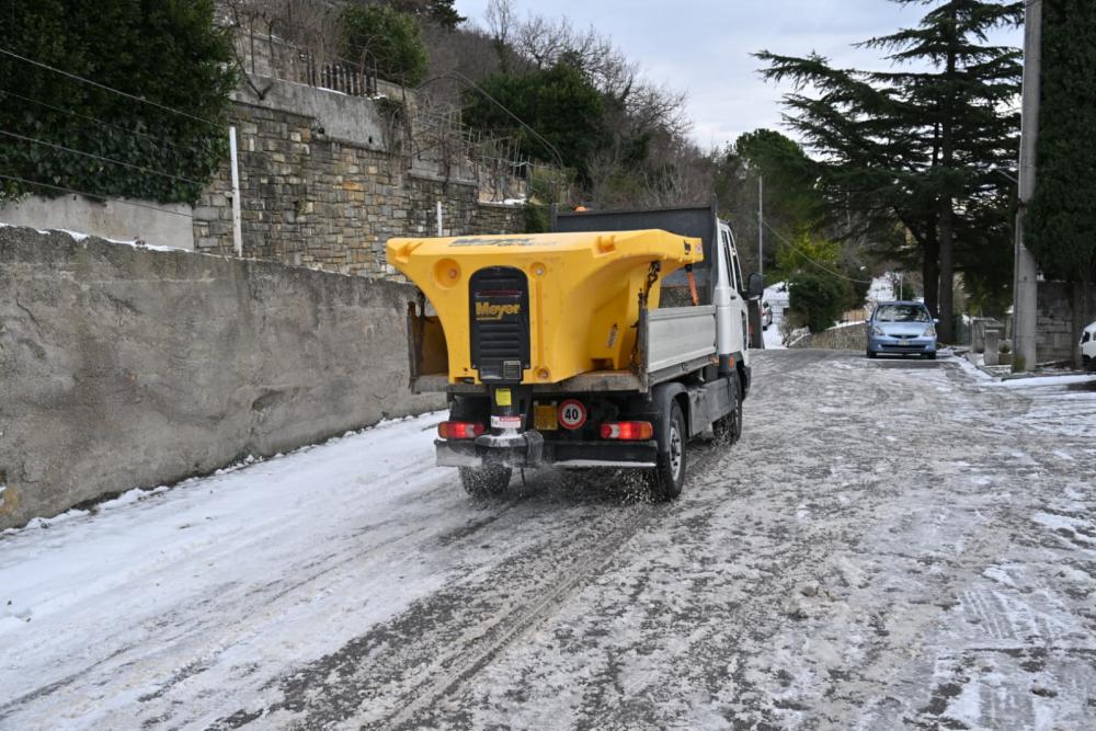 Po sneženju se razmere umirjajo