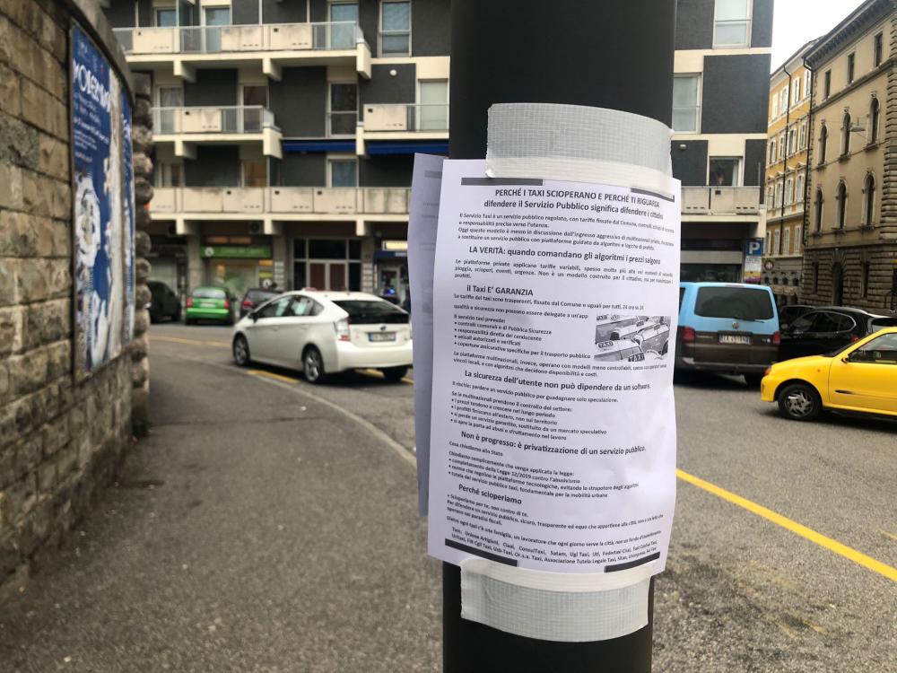 Tudi tržaški taksisti prekrižali roke
