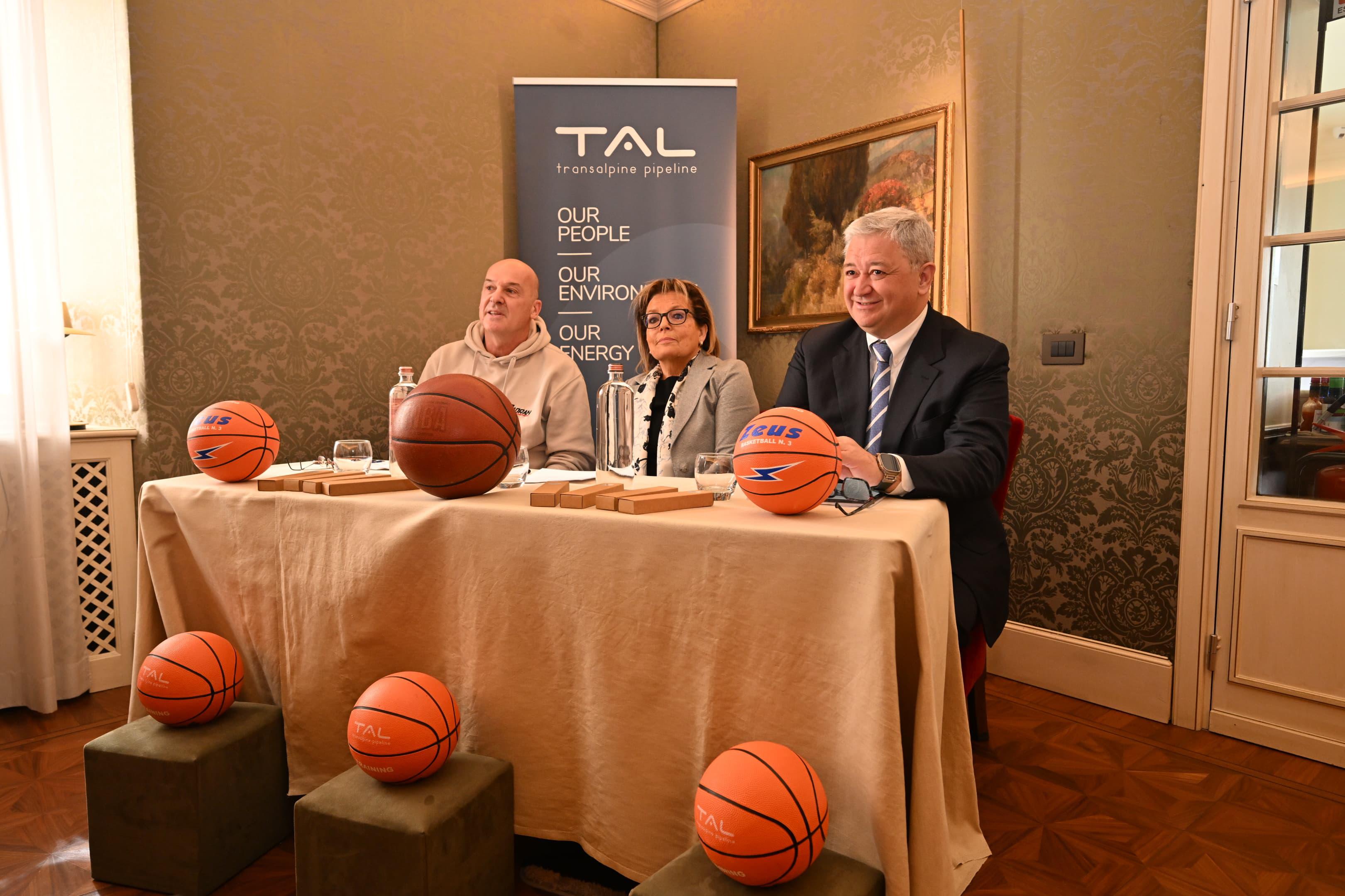 Siot-Tal bo še bolj konkretno pomagal Jadranvim košarkarjem