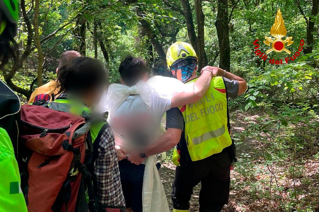 Pri Dragi reševali mladega kolesarja