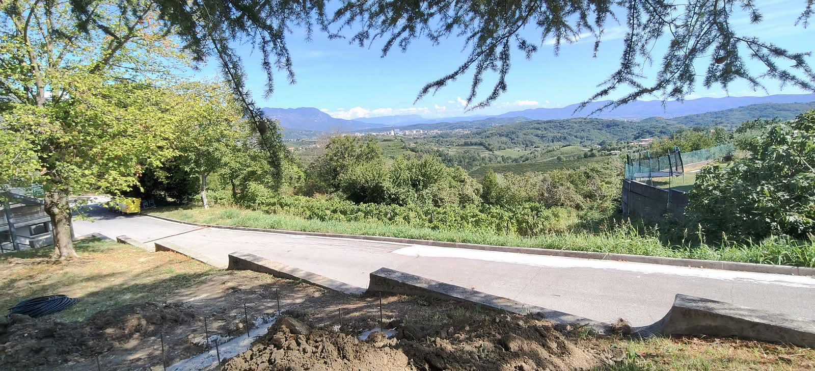 Šolsko dvorišče bo postalo učilnica na prostem