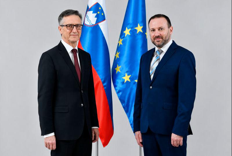 »Ne bova jeziček na tehtnici«